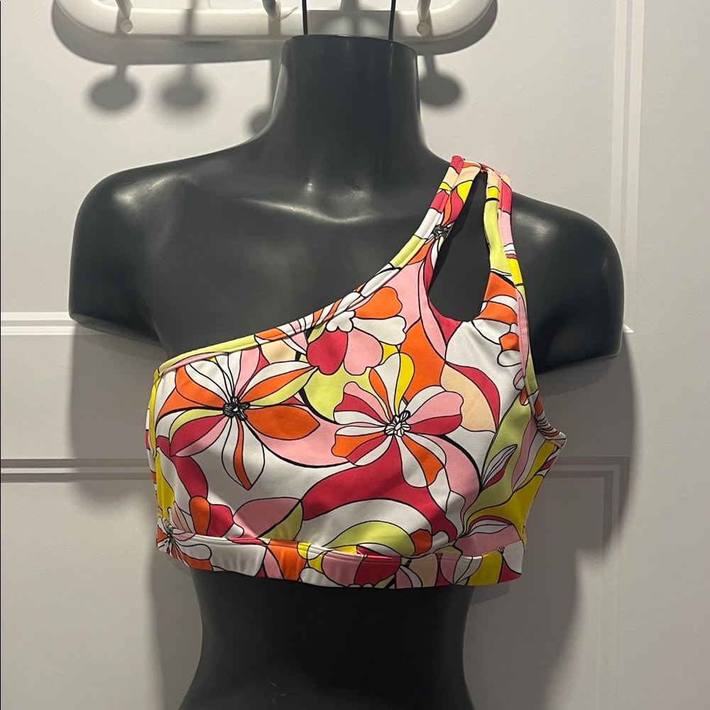 Floral One-Shoulder Top